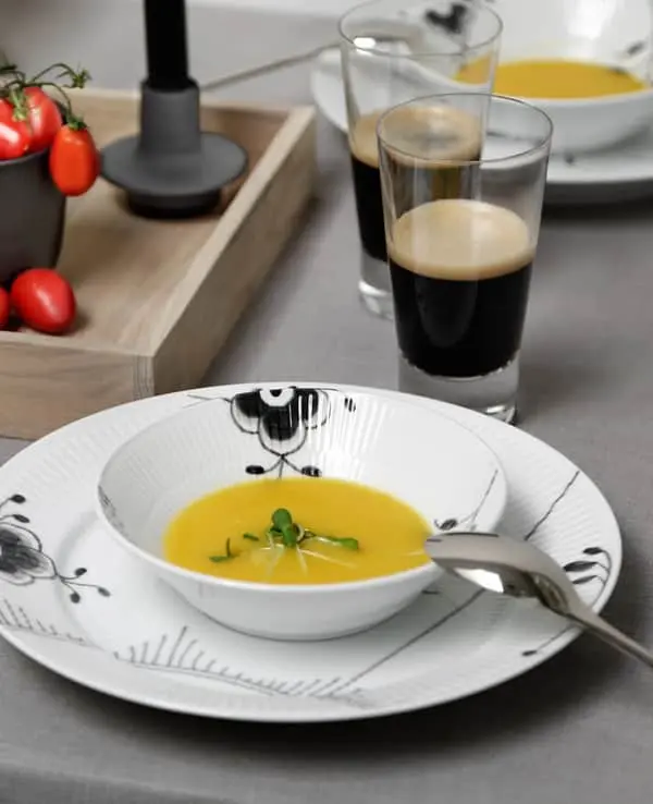 Royal Copenhagen Sort Mega Riflet Dyb Tallerken - Billede 2