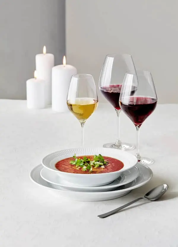 Royal Copenhagen Hvid Riflet Dyb Tallerken - Billede 3